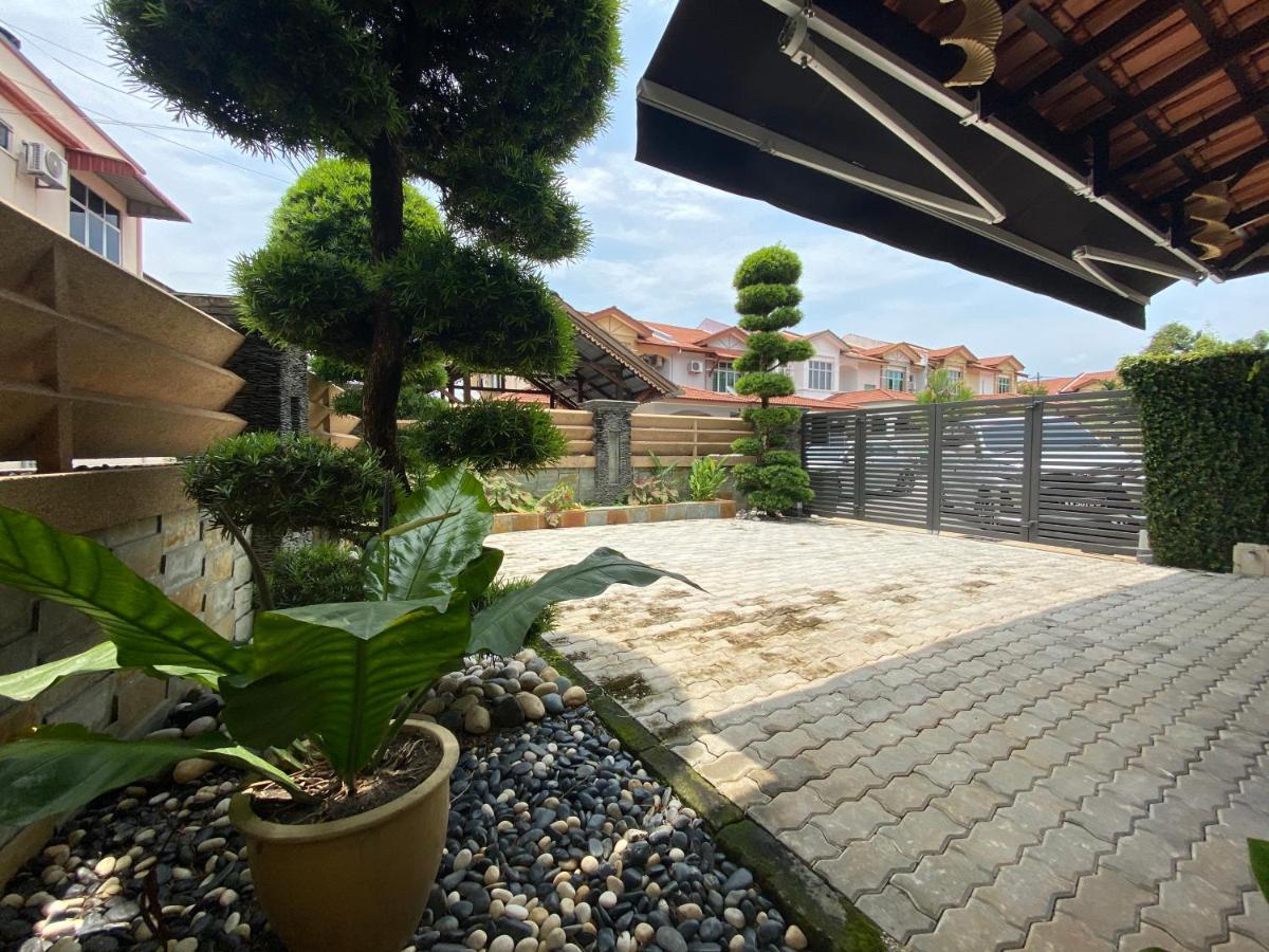 Langkawi Cozy Holiday Home At Bukit Indah By Zervin Kuah Exterior foto