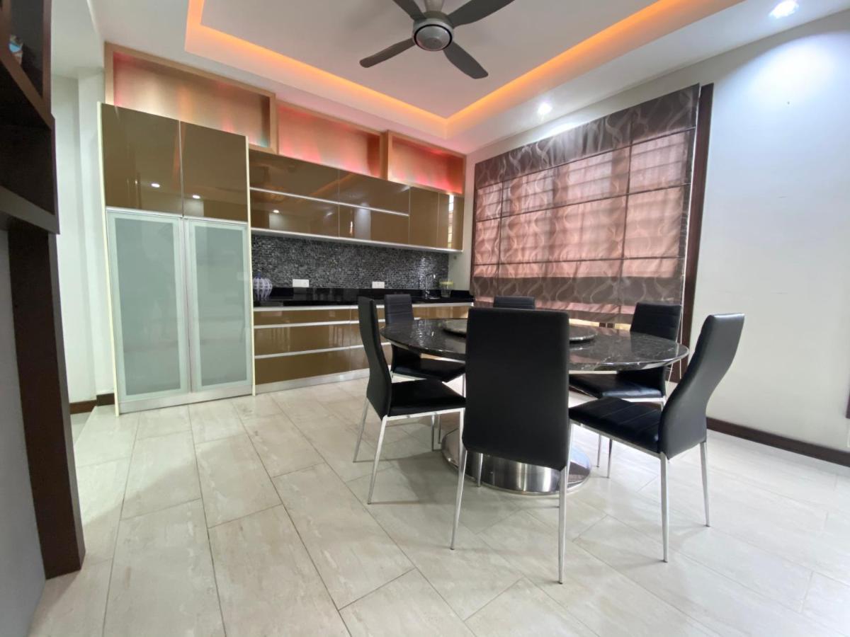 Langkawi Cozy Holiday Home At Bukit Indah By Zervin Kuah Exterior foto